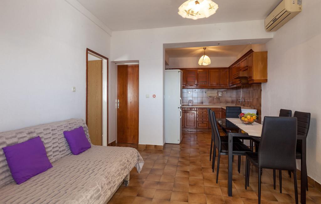 Apartments Nena พิสัก ภายนอก รูปภาพ