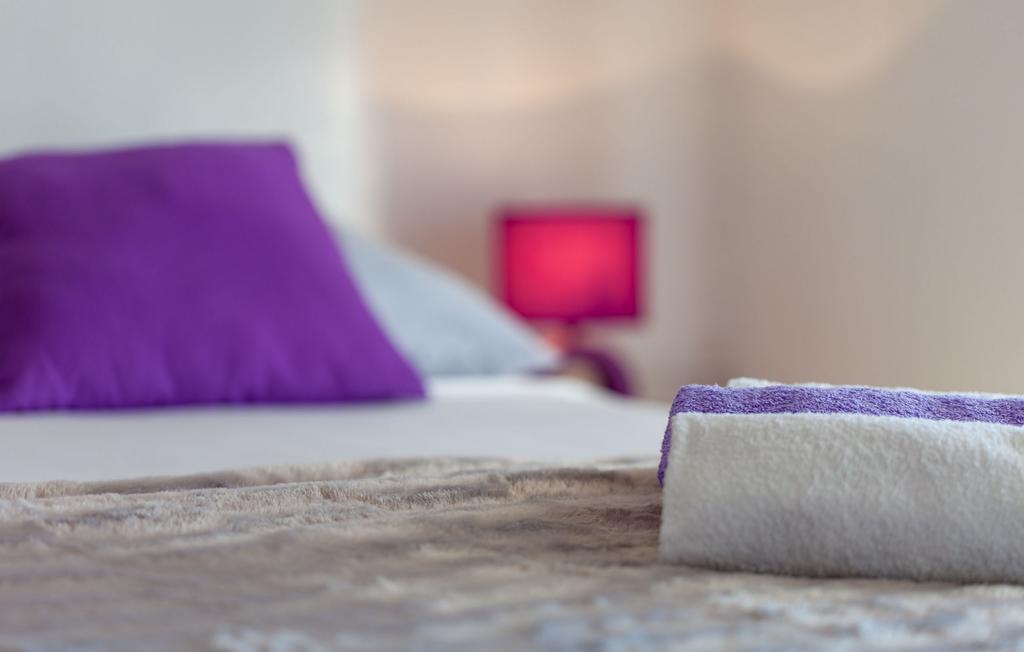 Apartments Nena พิสัก ภายนอก รูปภาพ